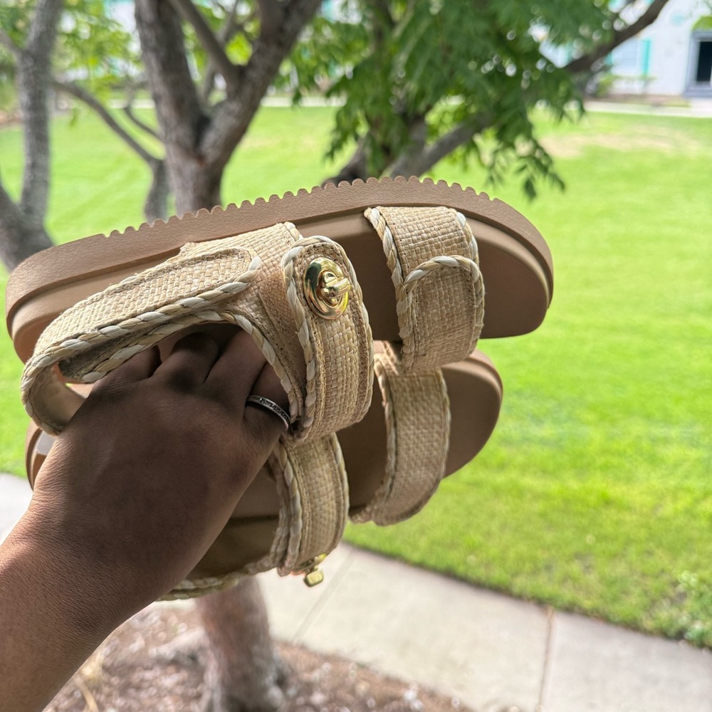 Women’s Braided Strap Sandals in Tan
